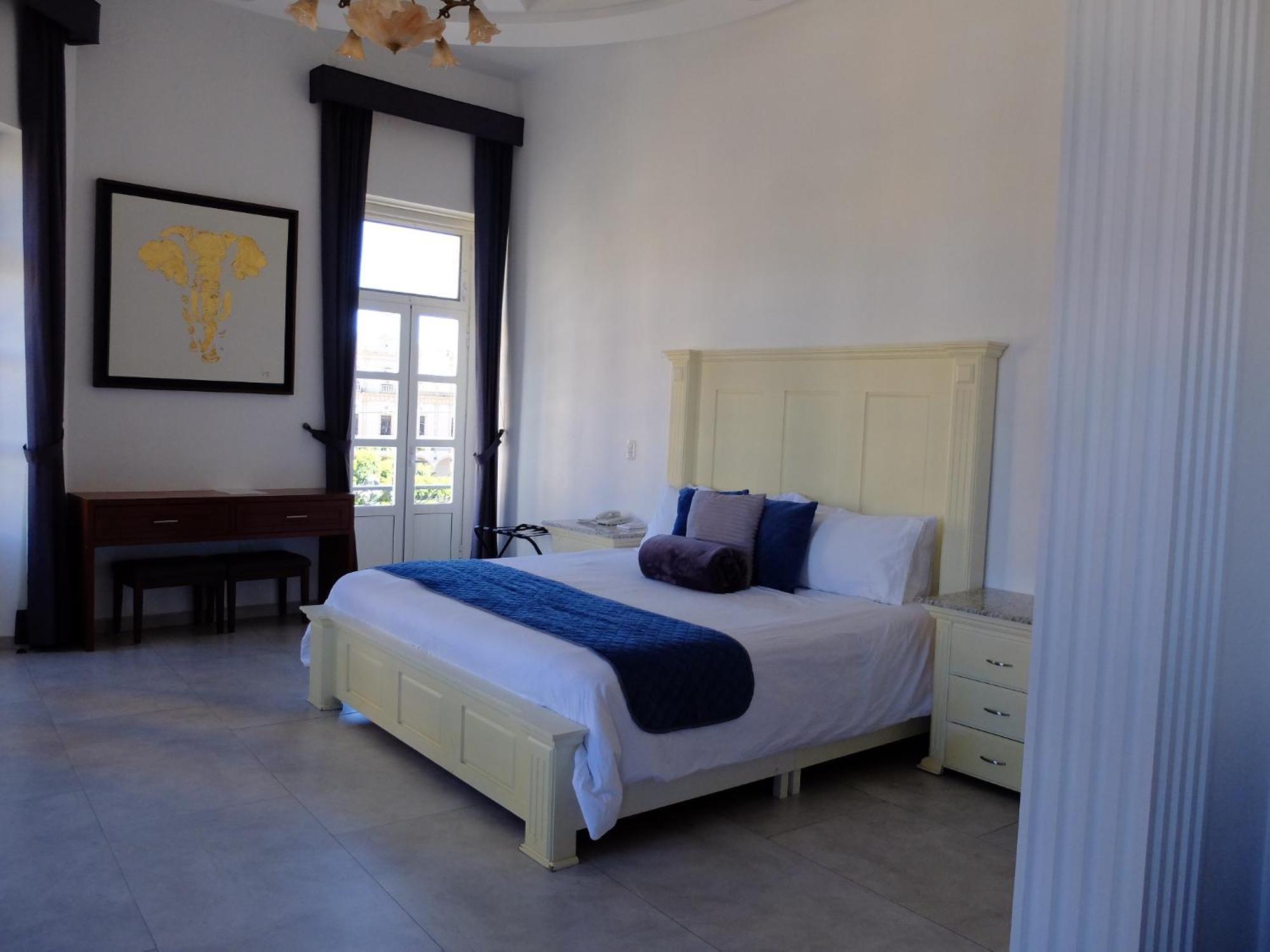 Hotel Estancia Real Tepatitlan de Morelos Luaran gambar